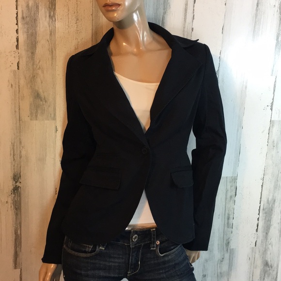 Cute BCBG Black Blazer - Picture 3 of 13
